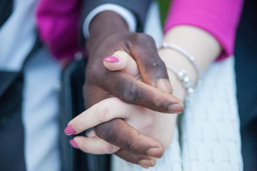 2-mani tenuta-dei-Normanni.